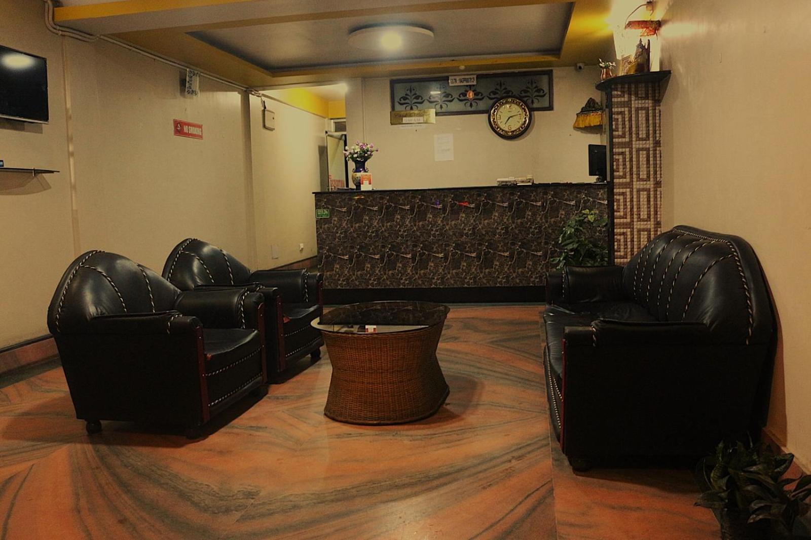 Hotel Jaswin Shanti Priya 다르질링 외부 사진